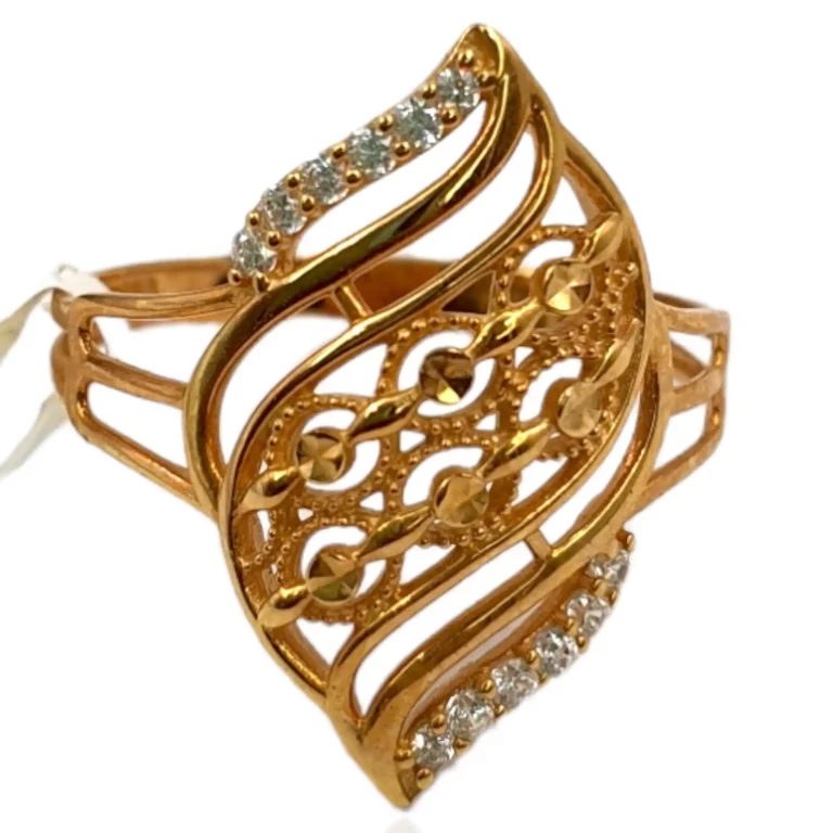 Elegant Fancy Gold Ring