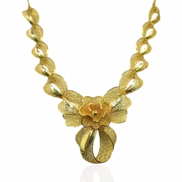 Flower Pear Necklace