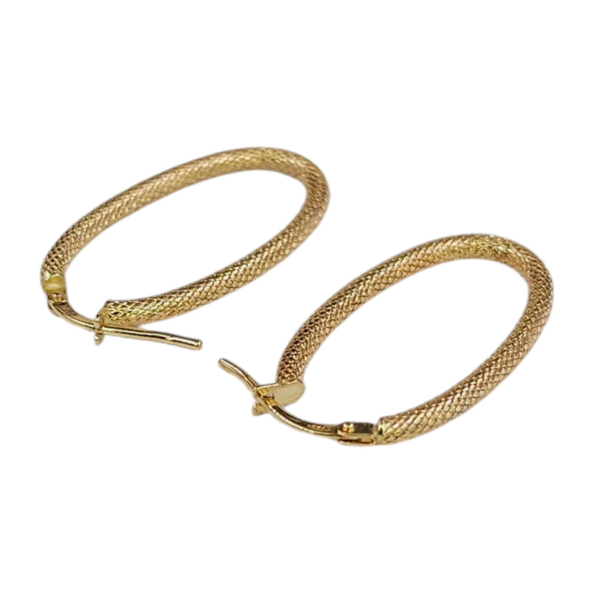 Shanks Oval Earrings