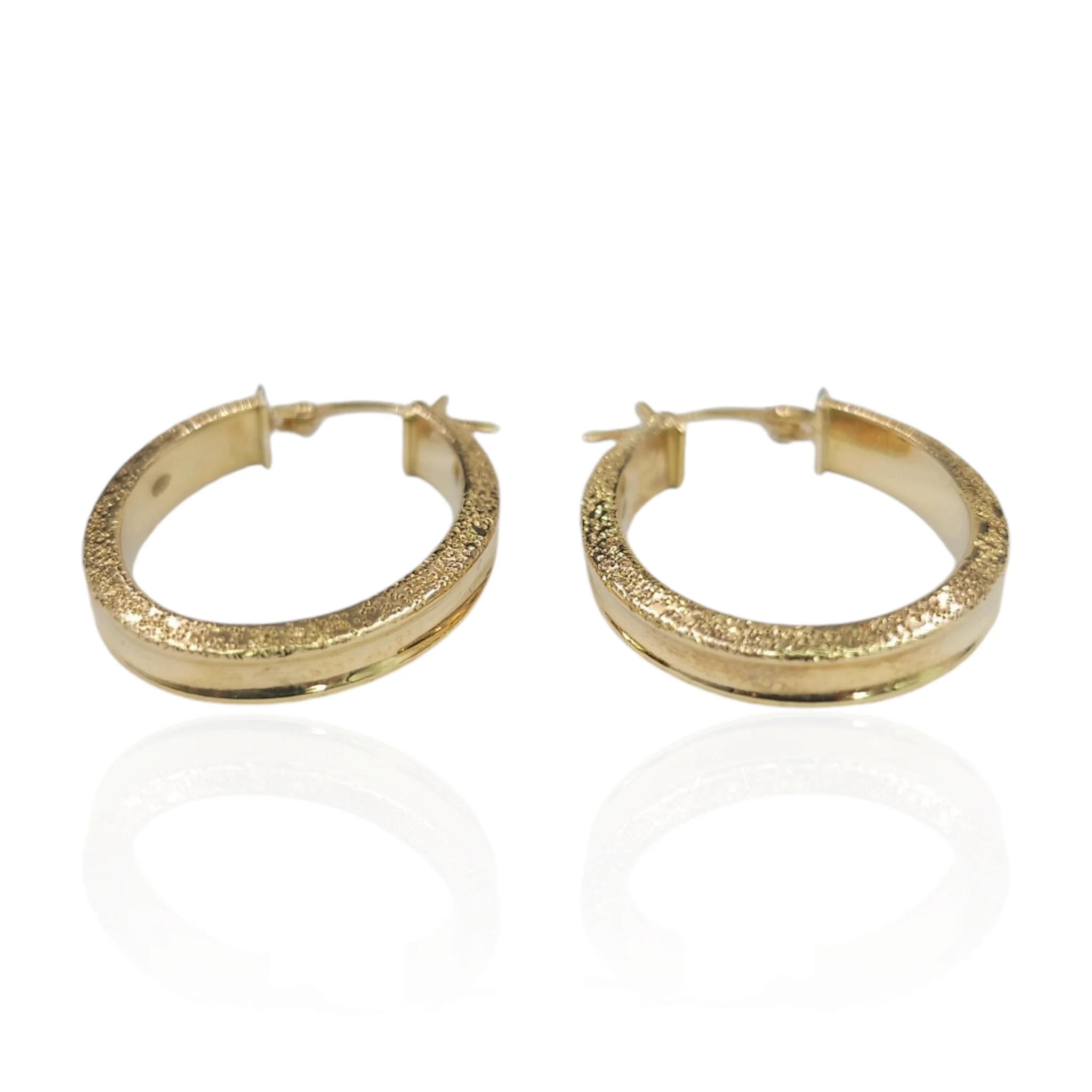 Oval Texture Earrings