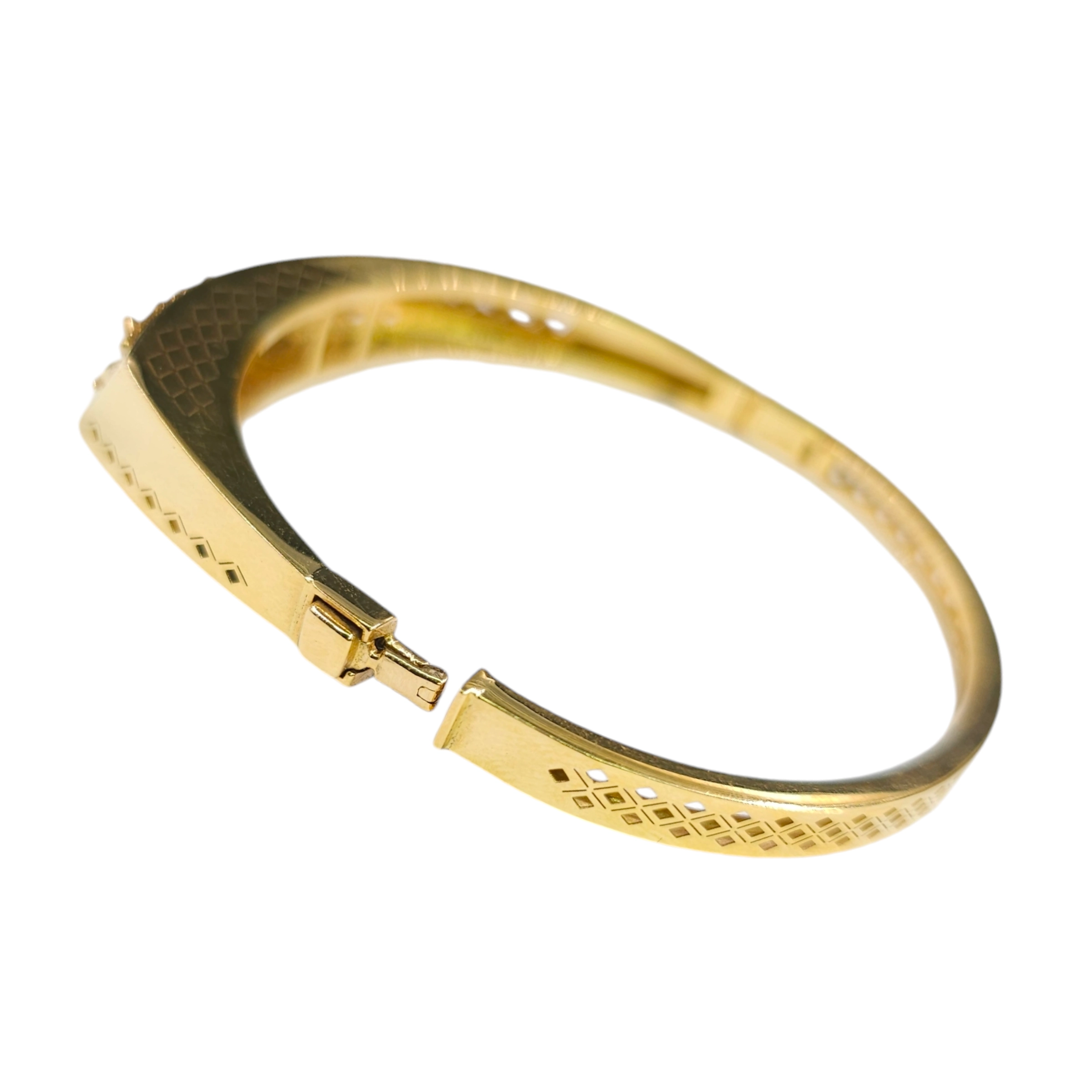 Link Charm Bangle