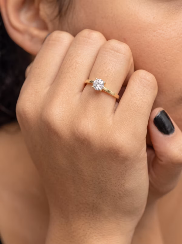 White Round Diamond Ring