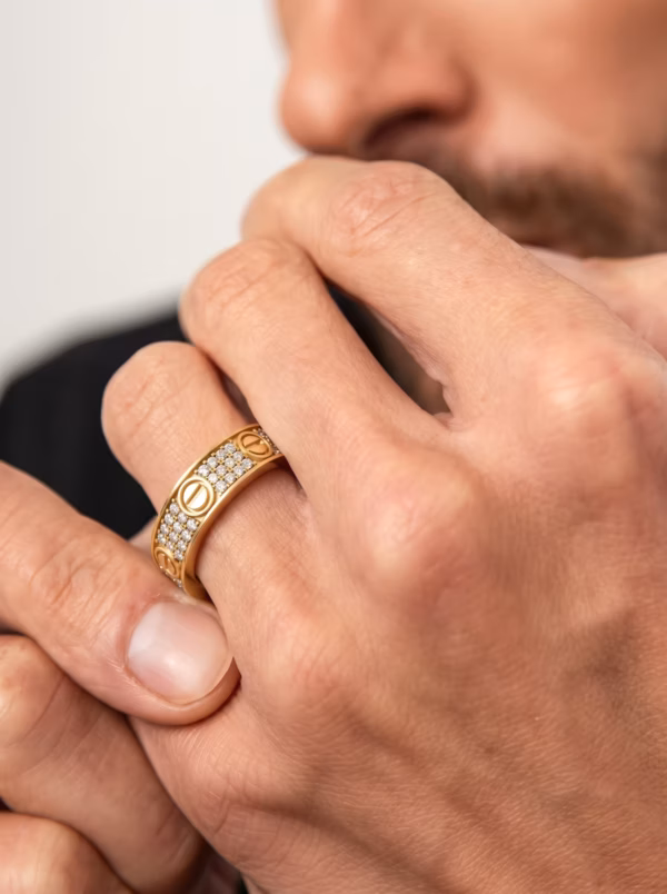 Pavé Diamond Screw Ring