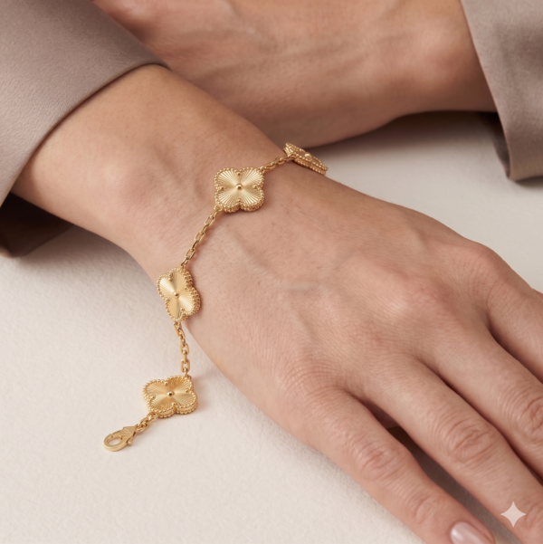 Five Clover Bracelet