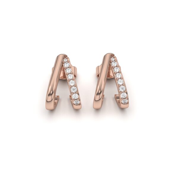 Elegant V-Shape Diamond