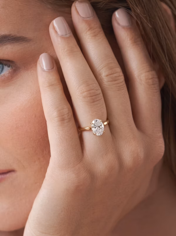 Oval Engagement Ring
