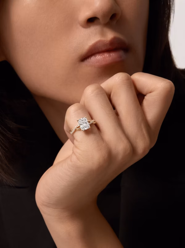 Twisted Radiant Ring