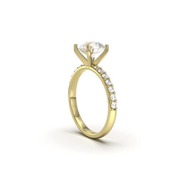 Round Diamond Engagement