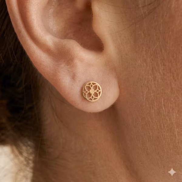 Cutout Stud Earrings
