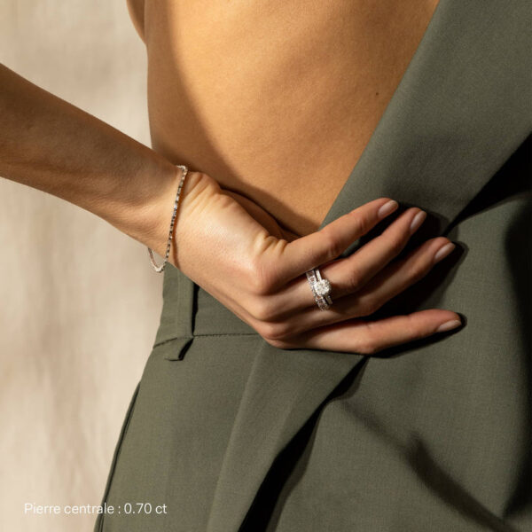 18K gold pavé diamond band Bahrain — Empire Jewellery