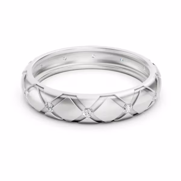 Quilted Gold Diamond Band