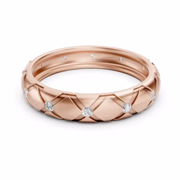 Quilted Gold Diamond Band