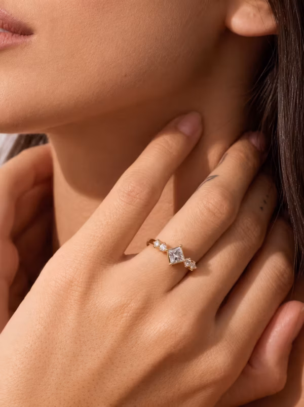 Kite Set Princess Diamond Ring