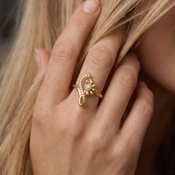 Floral Diamond Curve Ring